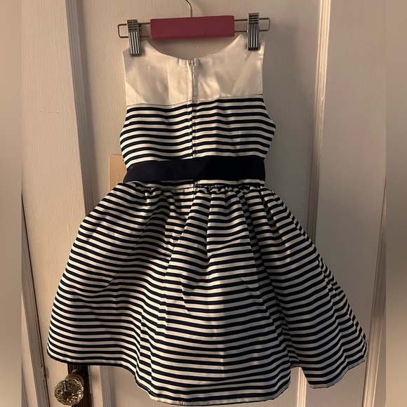 Striped fancy dress with bow BNWT - Picture 3 of 3